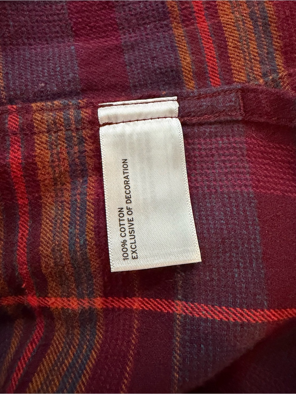 Duluth Trading Co Plaid Cotton Flannel Shirt in Burgundy and Navy Size Medium - Picture 7 of 7